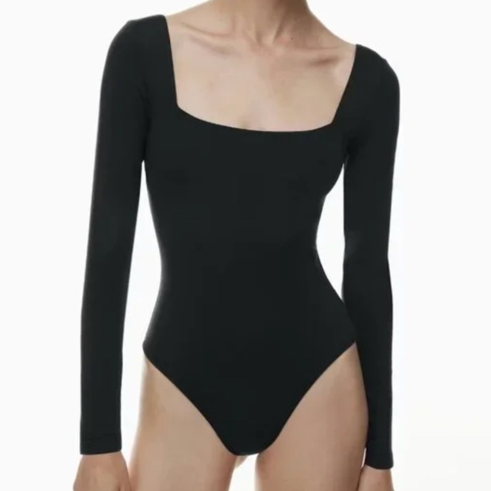 Aritzia Babaton Contour Square Neck Long Sleeve Thong Bodysuit Black Size Large